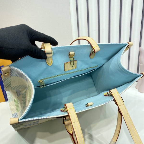 l**is V*t*n onthego mm-35*27*14cm