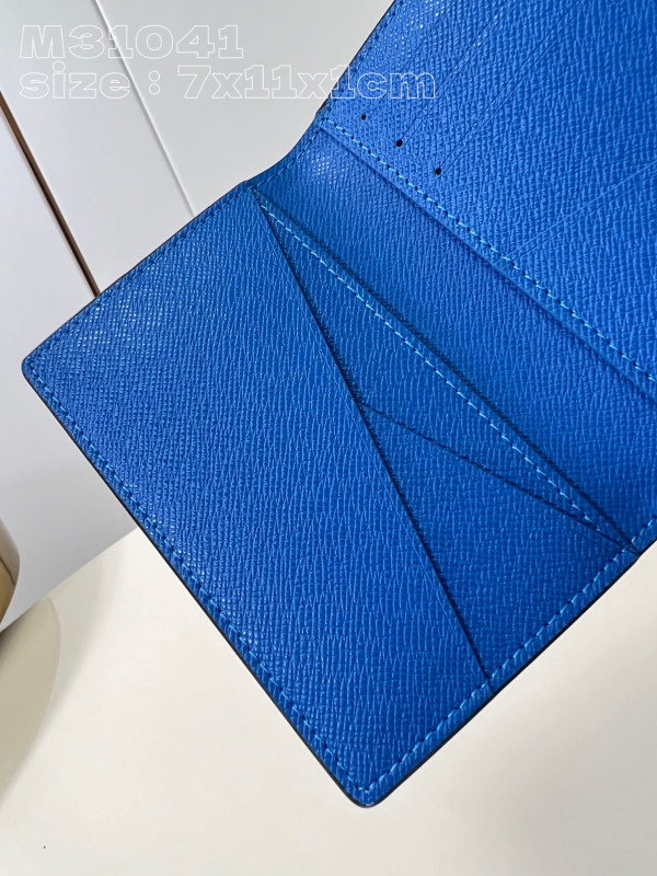 l**is V*t*n pocket organizer-7.5*11.1*1 cm