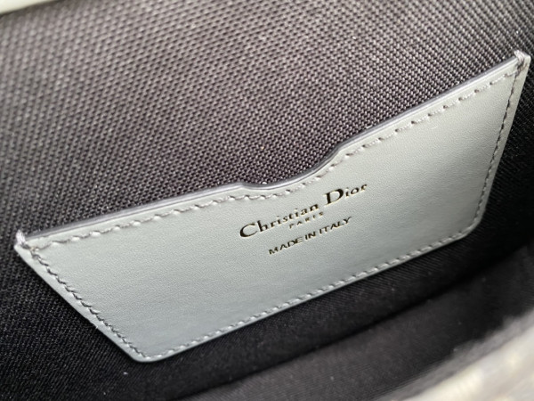 D*or bobby bag medium-22-17-6cm