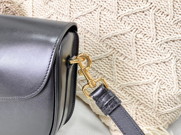 D*or bobby bag medium-22-17-6cm