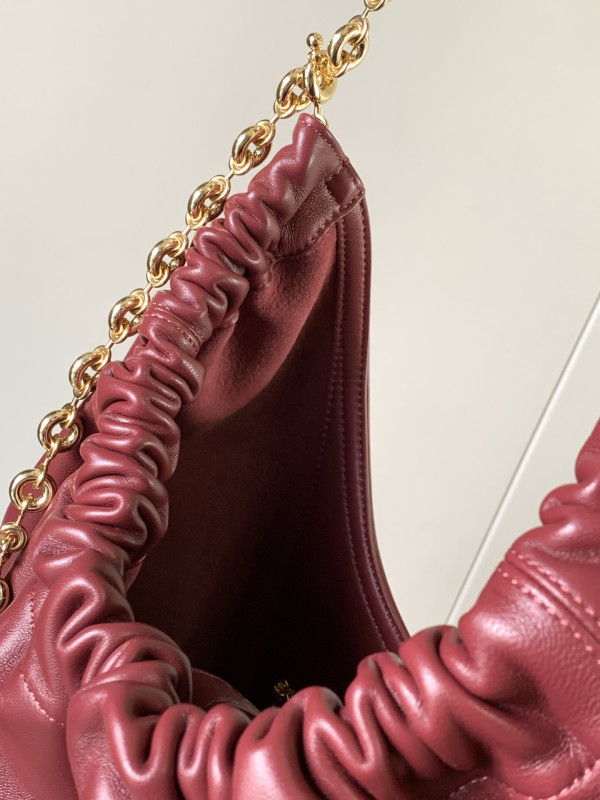 Loewe Squeeze Bag-34*33*13.5CM