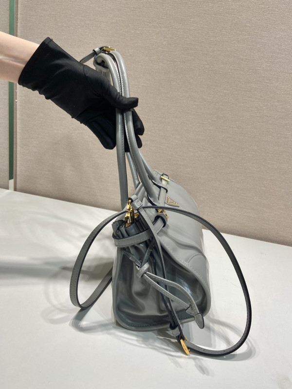 Pra*a lussol vintage tote-32*15.5*12cm