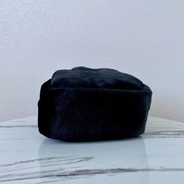 Pra*a woolen bucket bag-18*15.5*10cm