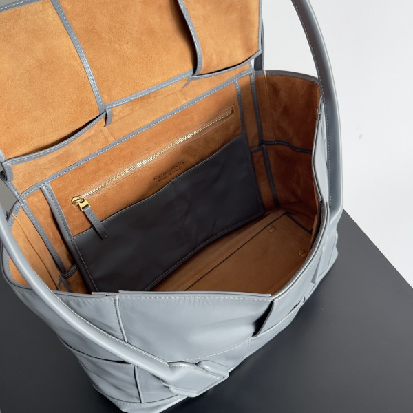 Bo*te*ga ve*ne*ta arco-48x13x27.5cm