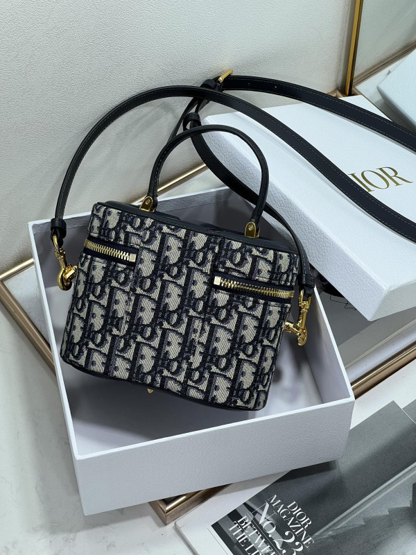 D*or cd signature vanity case-16*11*9.5cm