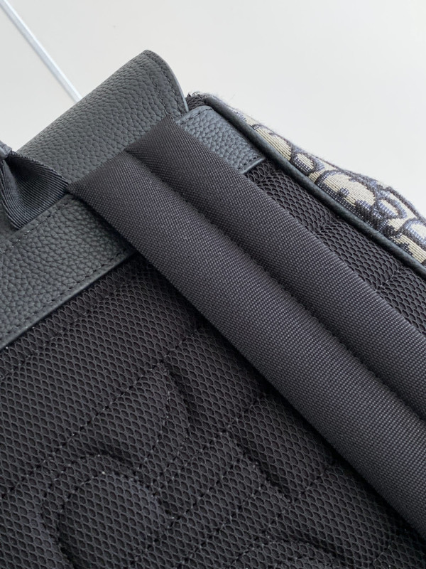 D*or backpack-26.5*41.5*17.5cm