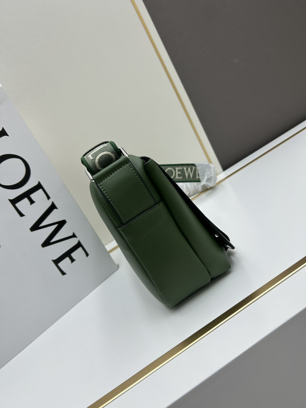 LOEWE messenger bag-24.5*18*10.5cm