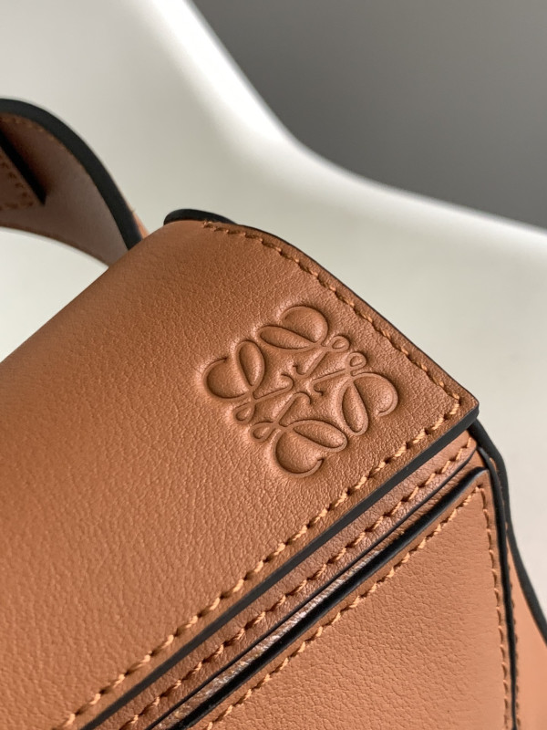 LOEWE PUZZLE BAG-18*12*7.5CM