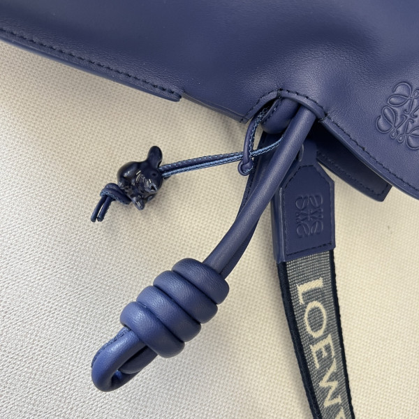 LOEWE Flamenco clutch- 24.5*30*10.5cm