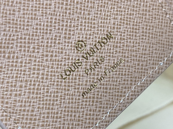 l**is V*t*n milky way wallet-11*8.5*3.5cm