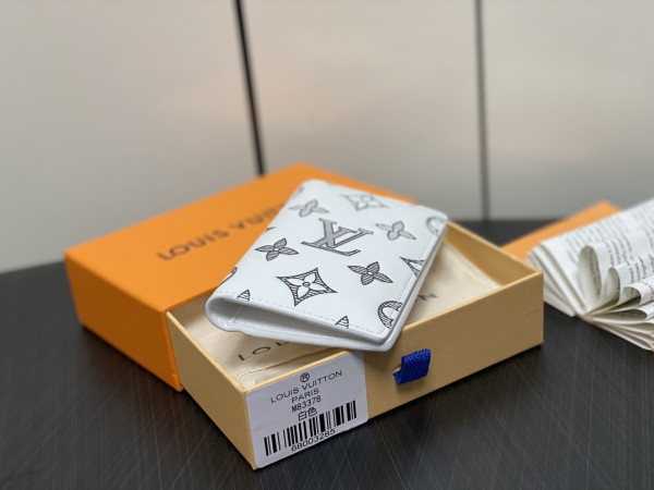 l**is V*t*n pocket organizer-8*11.1*1 cm