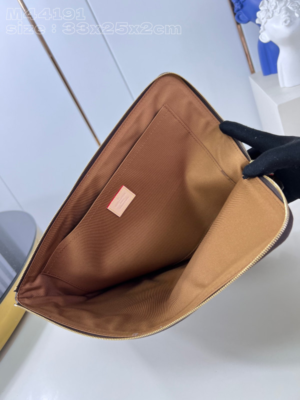 l**is V*t*n pochette jour-35*25*2cm