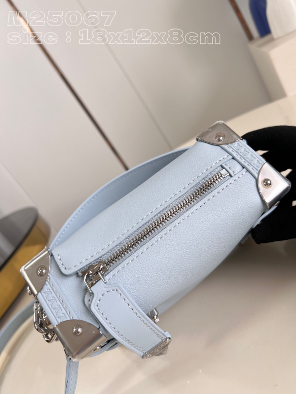 l**is V*t*n side trunk pm-18*12.5*8cm