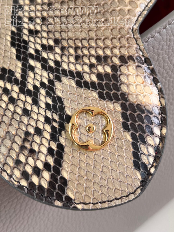 l**is V*t*n capucines bb-31.5*20*11cm