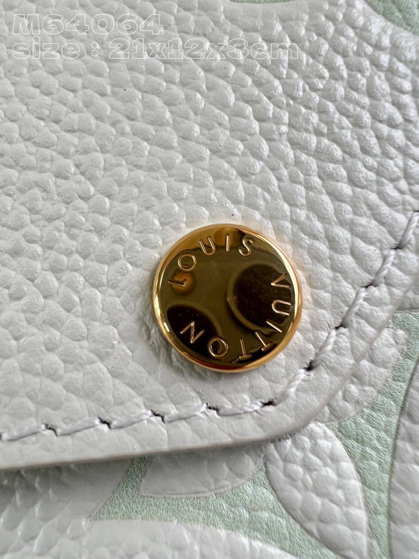 l**is V*t*n pochette fÉlicie