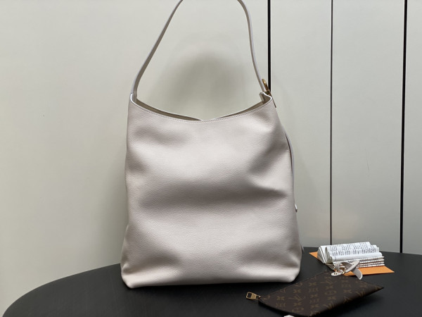 l**is V*t*n low key hobo jh-31*35*18cm