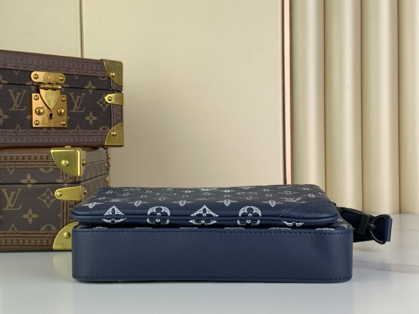 l**is V*t*n nano alpha-24*16*8 cm