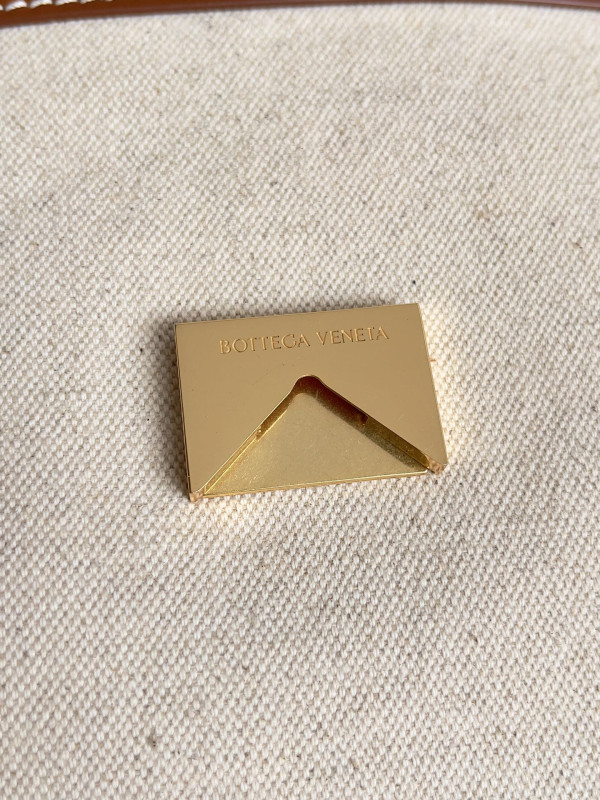 Bo*te*ga ve*ne*ta large andiamo-40*48*20cm