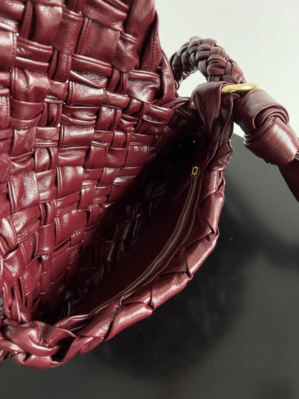 Bo*te*ga ve*ne*ta città shoulder bag-25*18*5.5cm