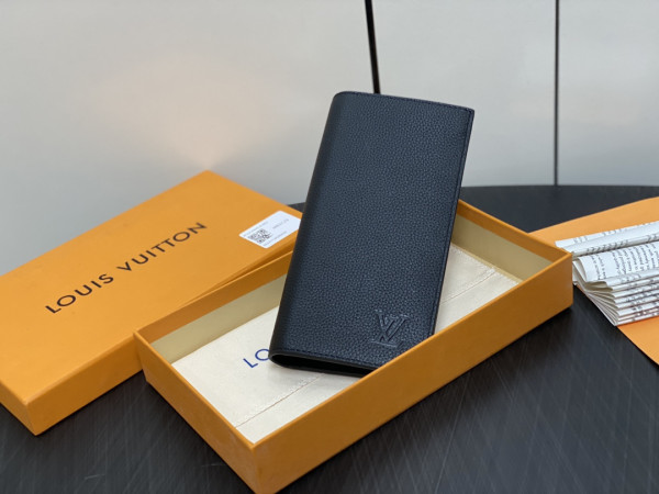 l**is V*t*n brazza wallet-10*19*2cm