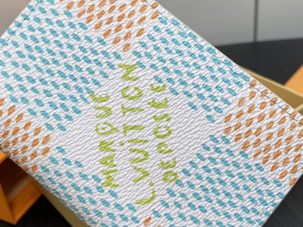 l**is V*t*n pocket organizer-7.5*11.1*1 cm