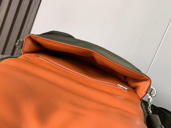 LOEWE Goya Puffer leather shoulder bag-30*20.5*10CM