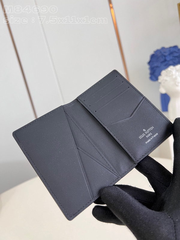 l**is V*t*n pocket organizer-7.5*11.1*1 cm