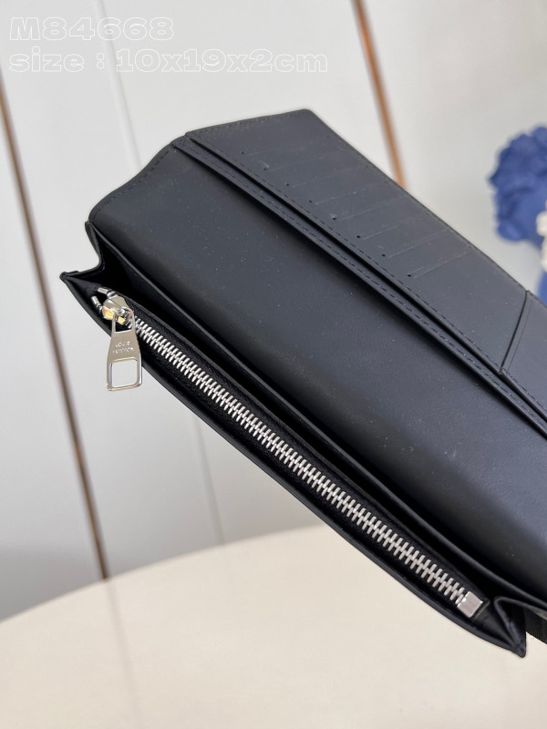 l**is V*t*n brazza wallet-10*19*2cm