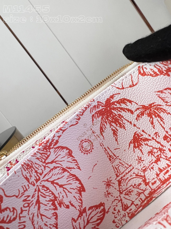 l**is V*t*n zippy wallet-10*20*2 cm