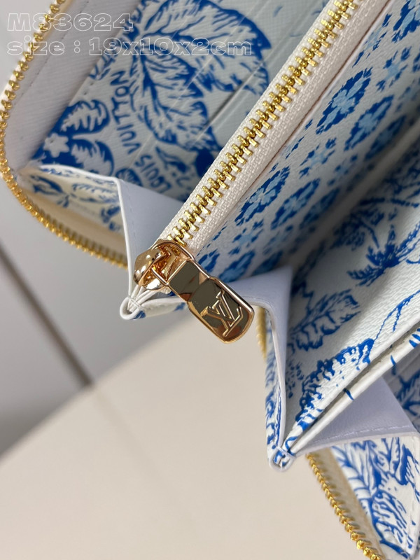 l**is V*t*n zippy wallet-10*20*2 cm