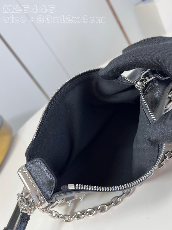 l**is V*t*n slim trunk-23*12*4cm