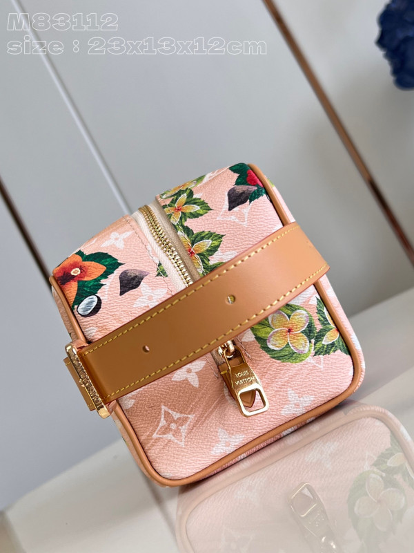 l**is V*t*n locker dopp kit bag-23*13*12cm