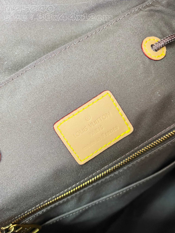 l**is V*t*n christopher backpack-38*44*12.5cm