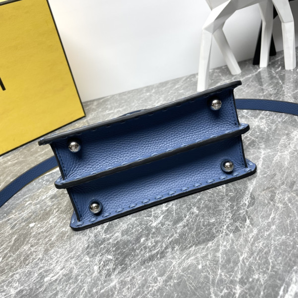 F**di peekaboo iseeu petite-20x11x15cm