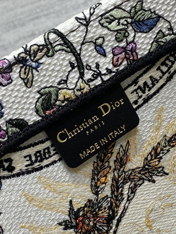 small D*or book tote-26cm