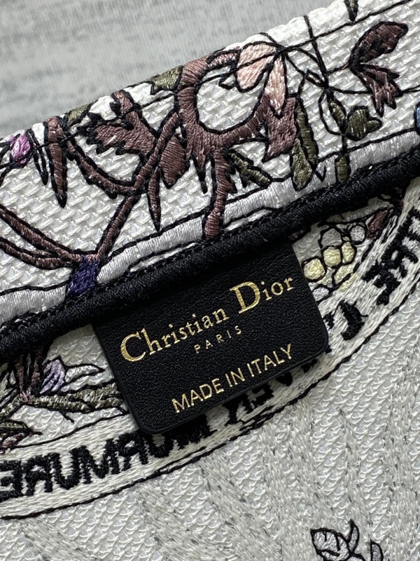 medium D*or book tote-36*18*28cm