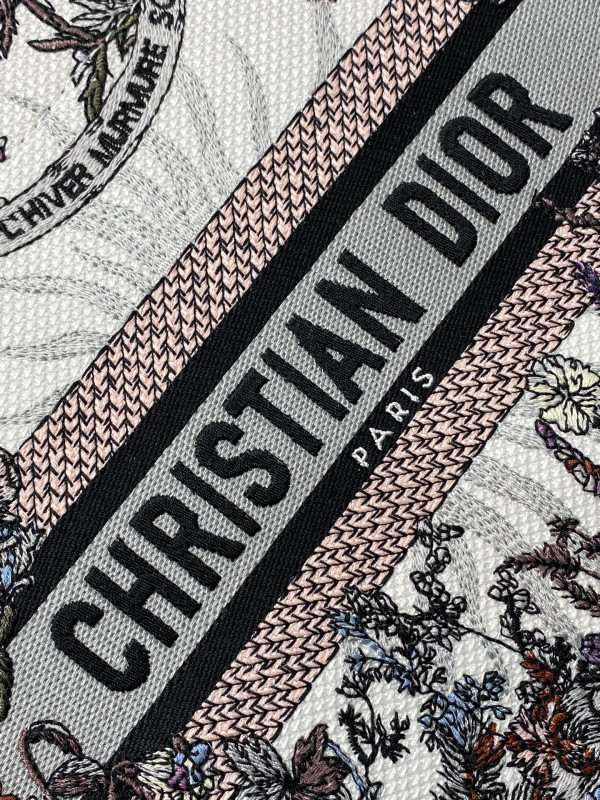 small D*or book tote-26cm