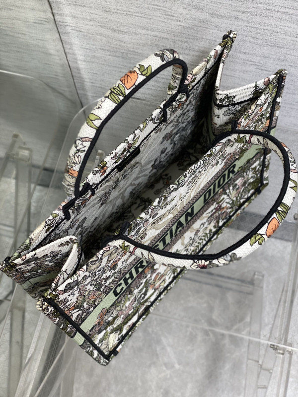 medium D*or book tote-36*18*28cm