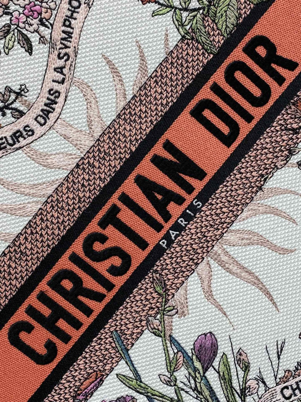 large D*or book tote-42*35*18.5cm