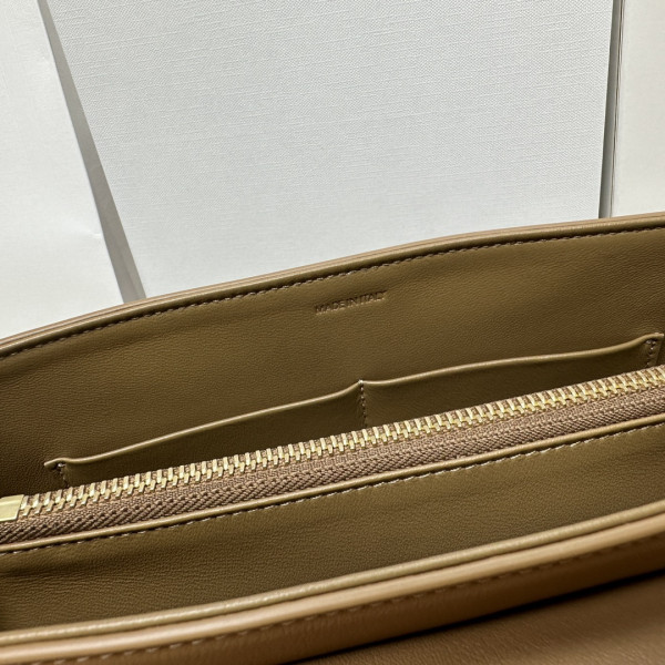 Ce**e medium nino bag-25.5*18.5*10cm