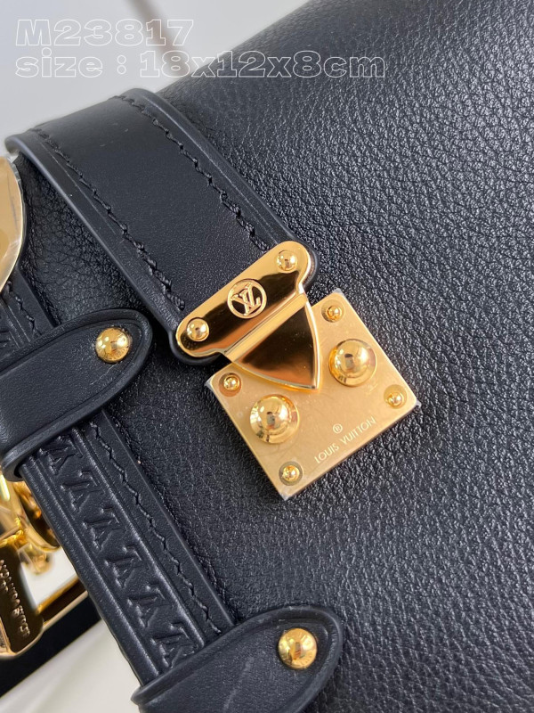 l**is V*t*n side trunk pm-18*12.5*8cm