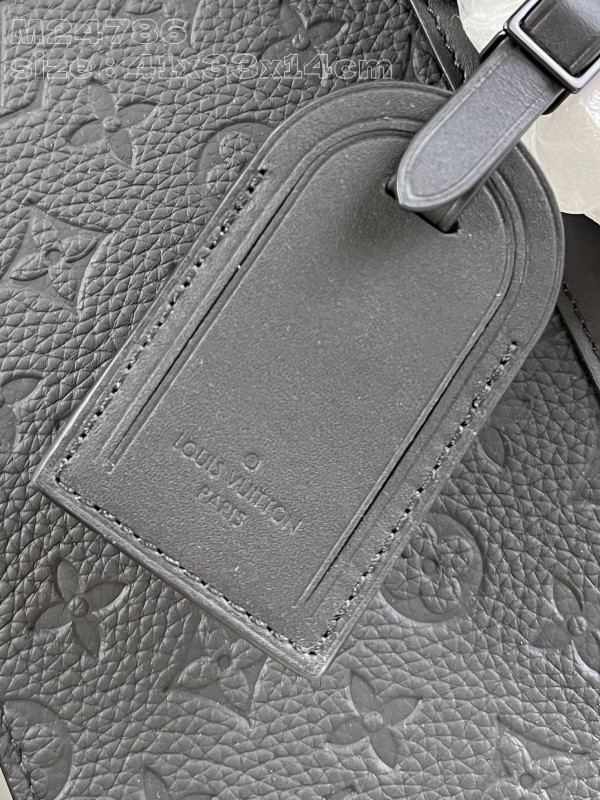 l**is V*t*n sac plat 24h-41*33*14cm