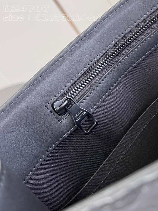 l**is V*t*n sac plat 24h-41*33*14cm