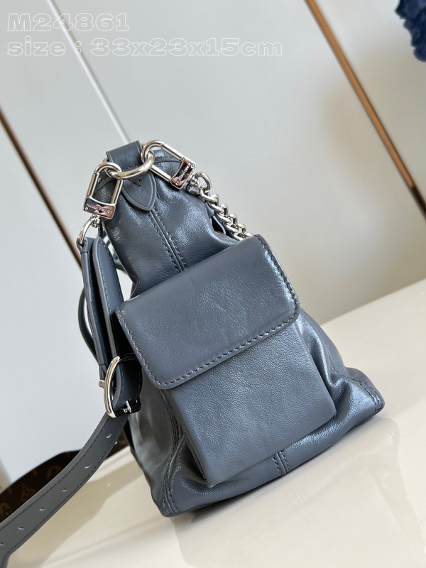 l**is V*t*n carryall cargo -33.5 x 23x15cm