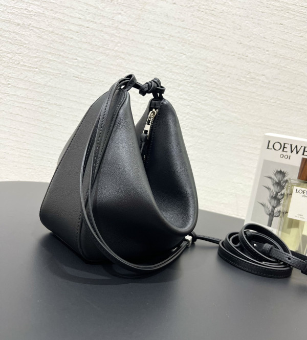 Loewe Hammock Hobo