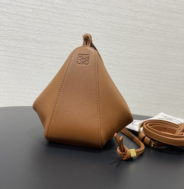 Loewe Hammock Hobo