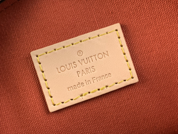 l**is V*t*n lockit bb-15*19*7cm