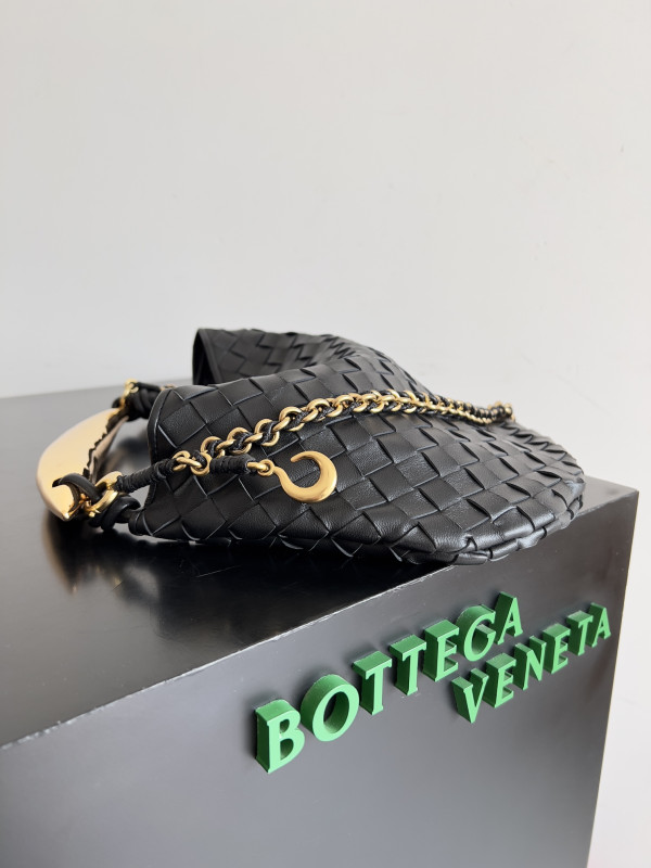 Bo*te*ga ve*ne*ta sardine with chain-33*20*4cm