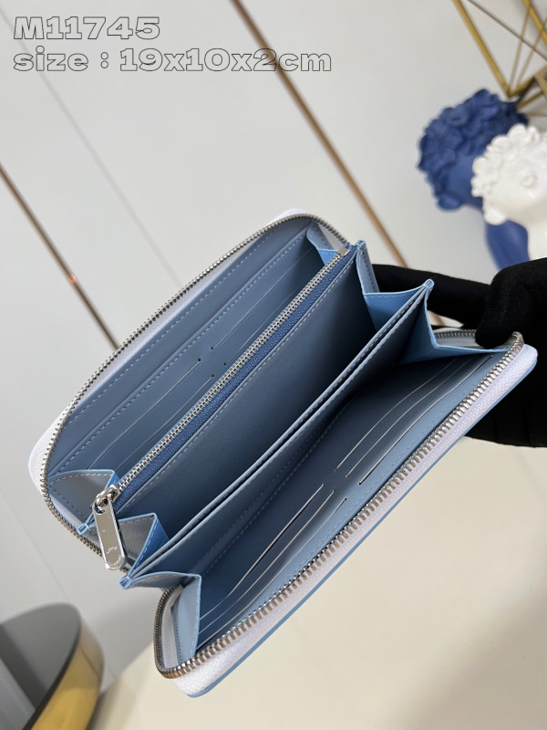 l**is V*t*n zippy wallet-10*20*2 cm