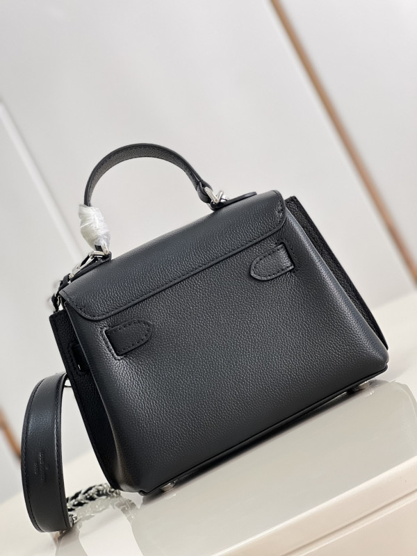 l**is V*t*n lockme ever mini